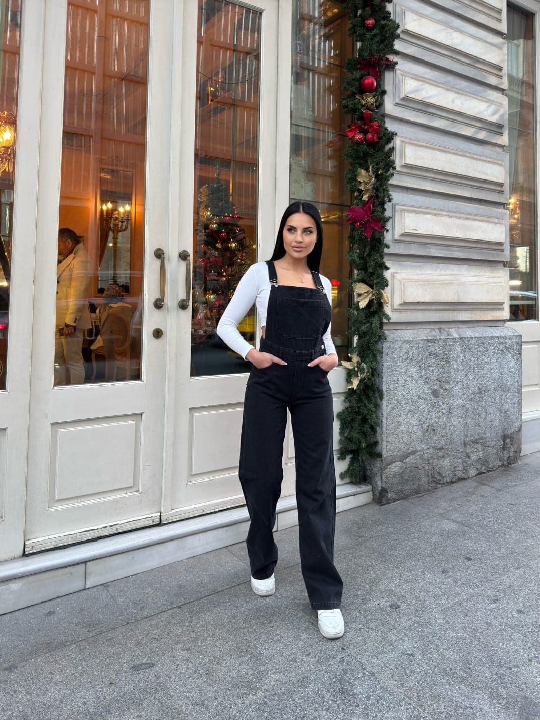 Vovishop Black Gardener Style Front Pocket Suspender Wide Leg Denim Jumpsuit